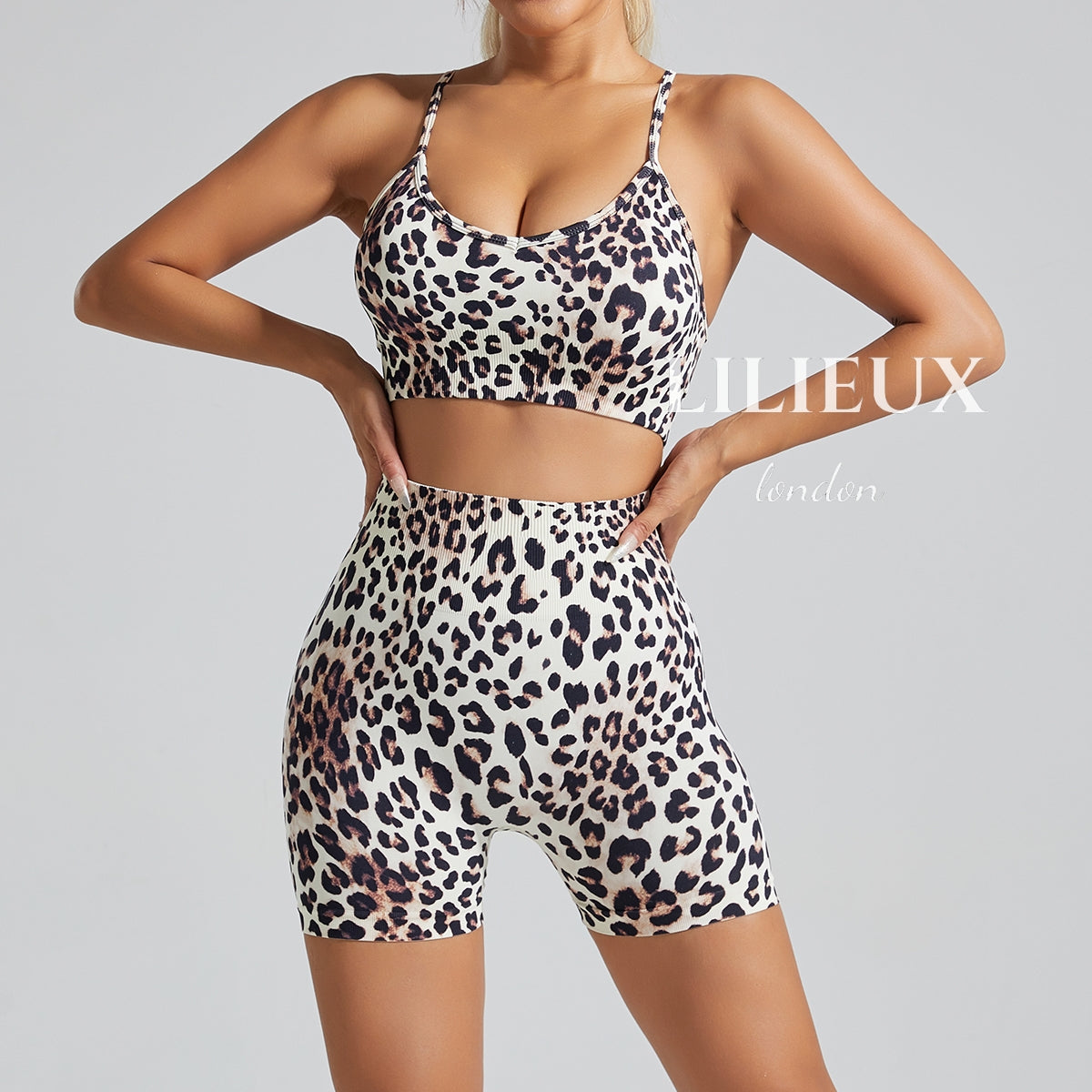 Women's Leopard Print Workout Set - 2 Piece Seamless Activewear Set with Sports Bra and High-Waisted Shorts