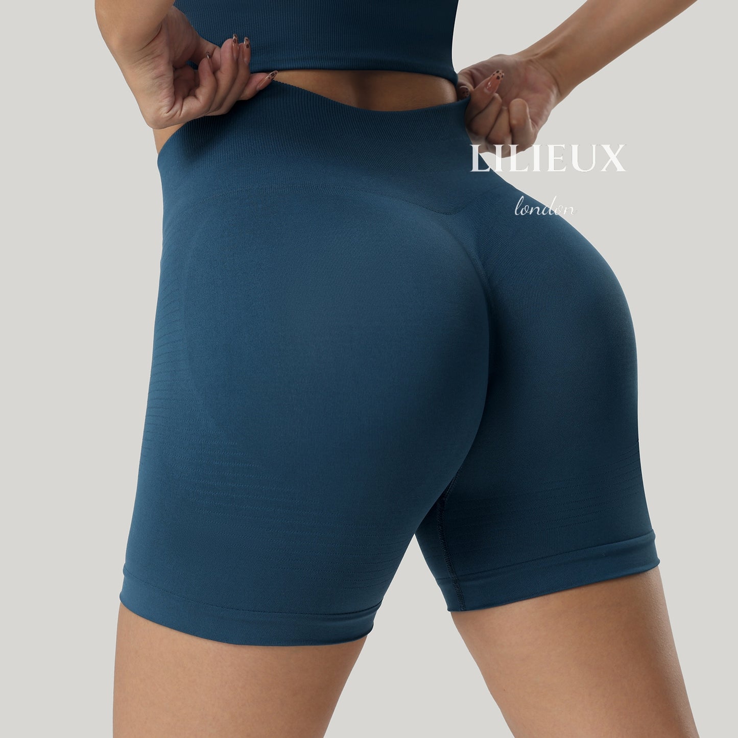 Seamless High-Waist Workout Set with Zipper Long Sleeve Top - Women's Activewear for Gym & Yoga