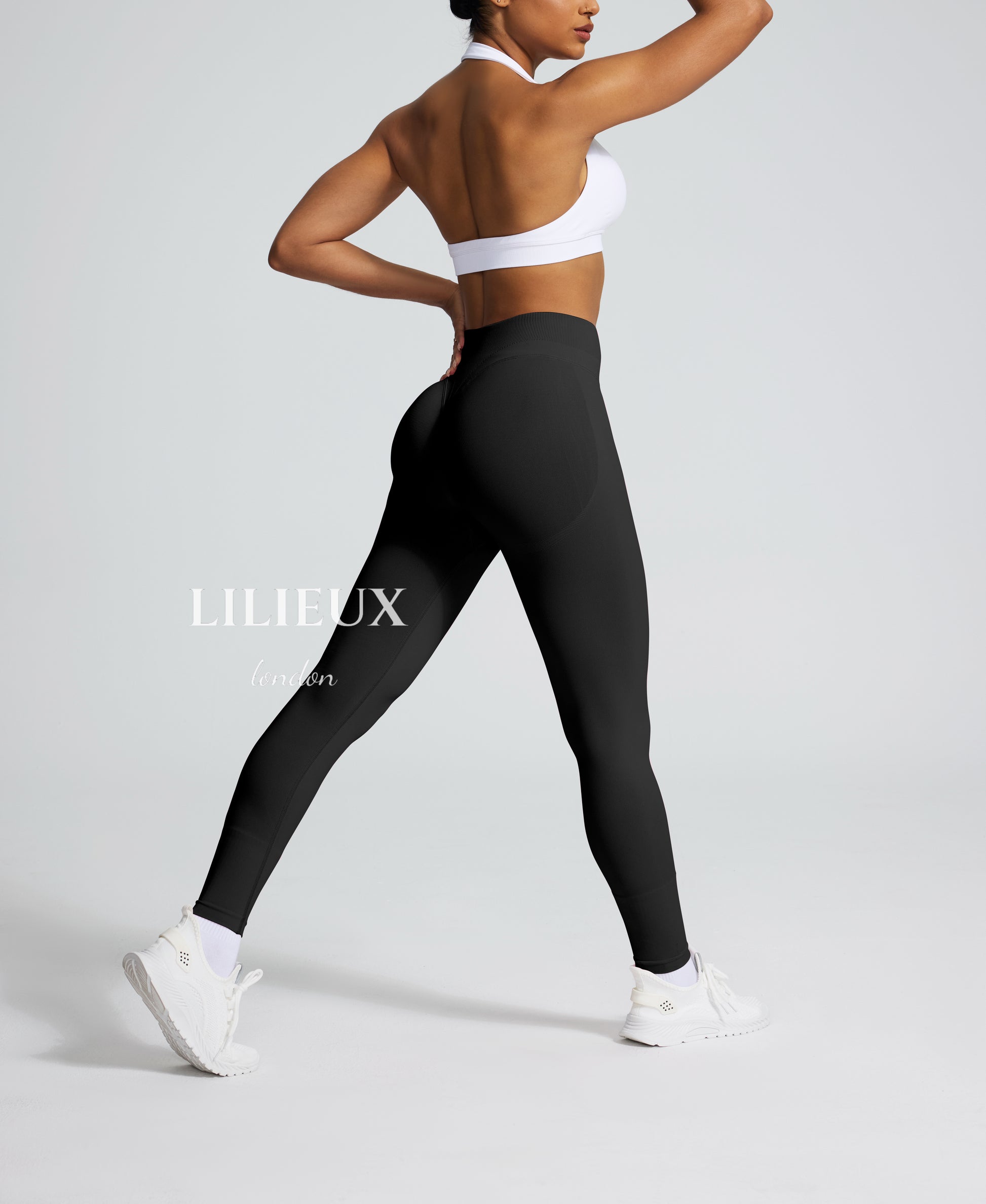 Black seamless high-waisted leggings with a butt-lifting and sculpting effect, designed for gym workouts, yoga, and everyday activewear.