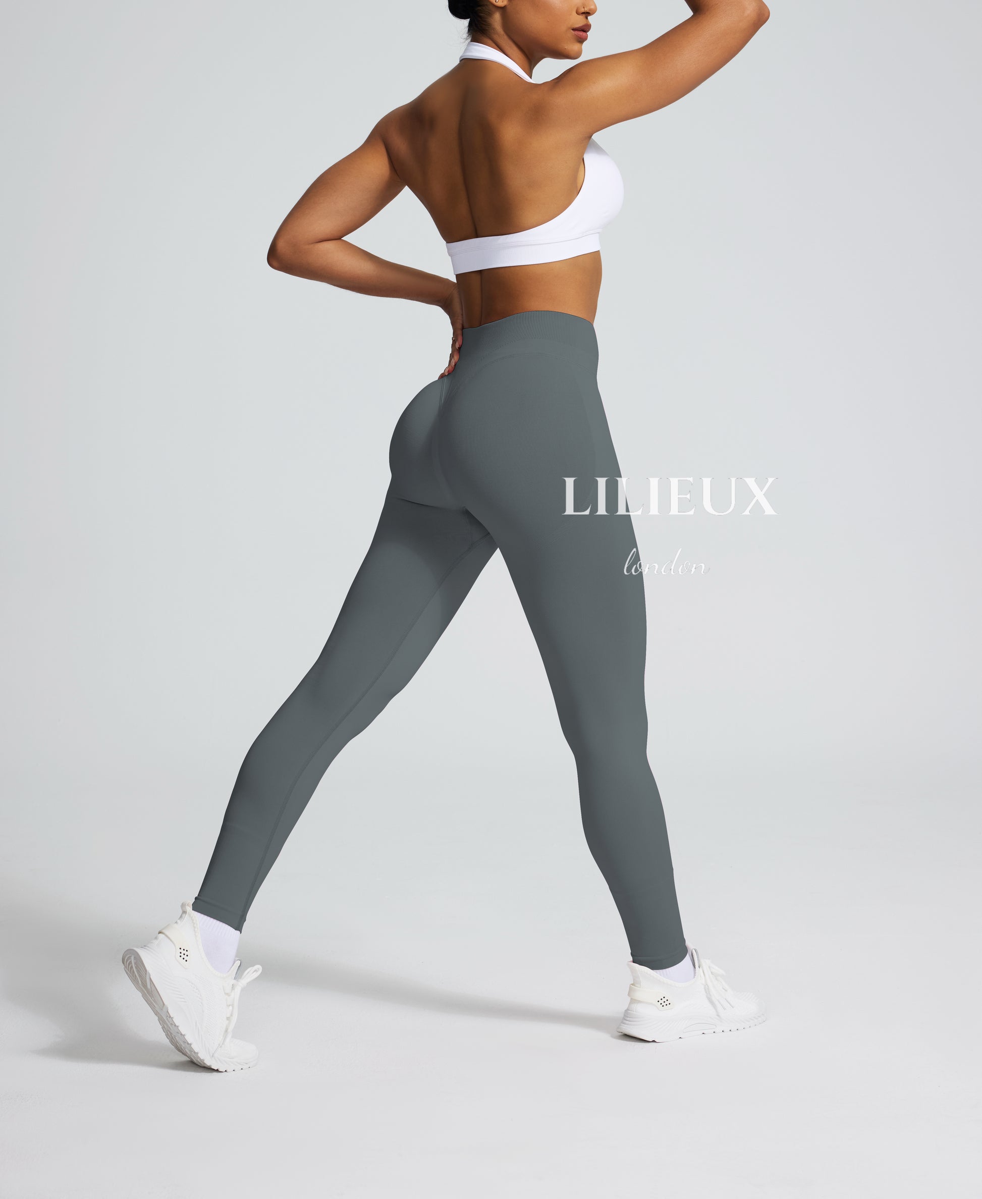 Seamless high-waisted grey leggings with a butt-lifting and sculpting design, ideal for gym workouts, yoga, and everyday activewear.